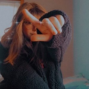 Meet your Posher, Kim